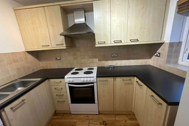 Statham Court, Bracknell photo 2