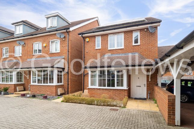 Thumbnail Detached house to rent in Damson Way, Carshalton