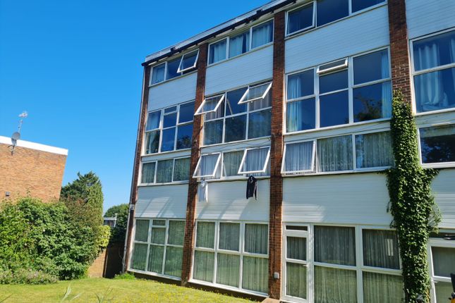 Flat for sale in Edgewood Drive, Orpington