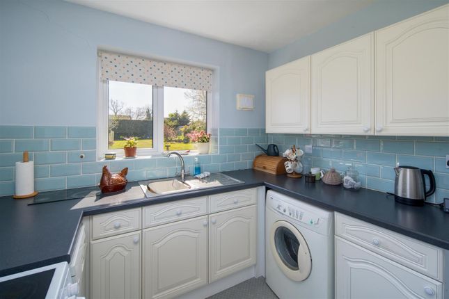 8, Walls Road, Bembridge photo 4