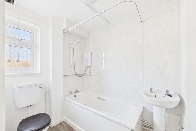 9, Manor Place, Somerton photo 4