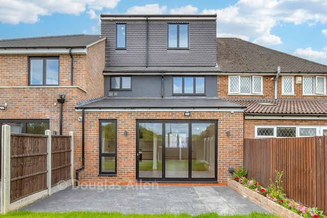 10, Freshwell Avenue, Romford photo 2
