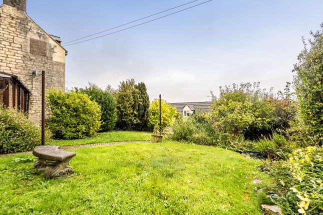 (Hawking),, Bishops Walk, Stroud photo 3