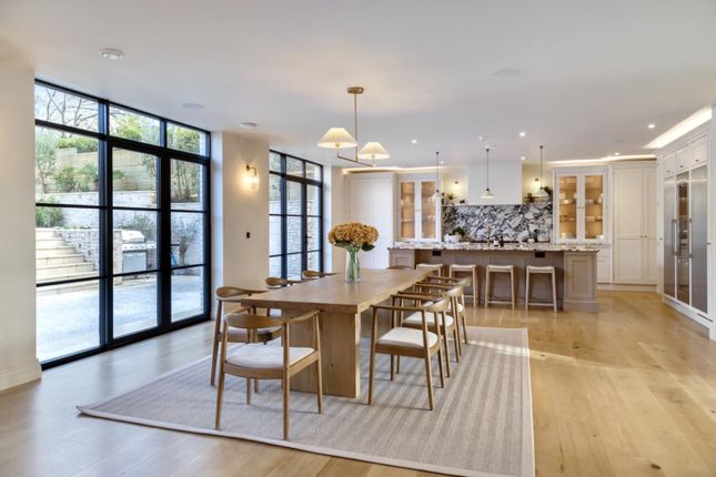 Dining/Kitchen