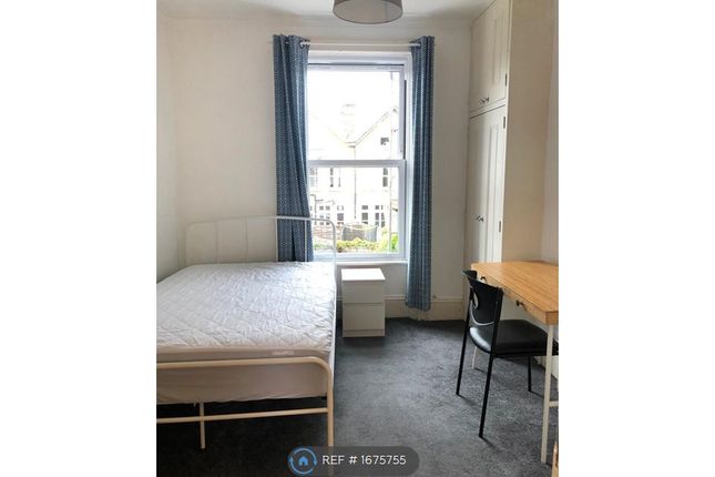 Terraced house to rent in Shell Road, London