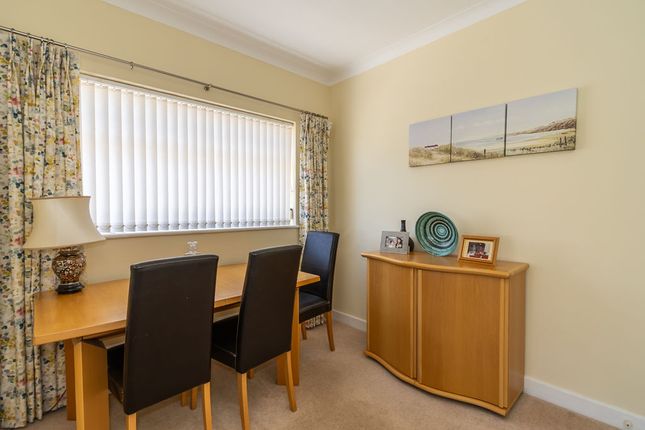 3, Stanton Way, Penarth photo 4