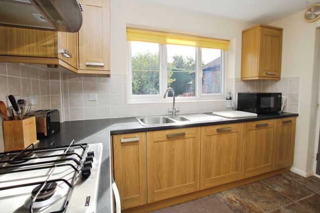 16, Orchard Way, Market Rasen photo 3
