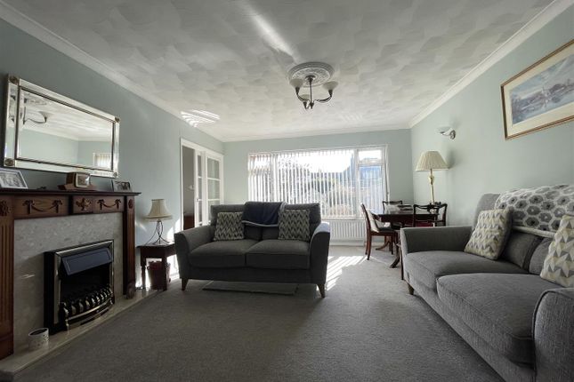 4, Waverley Gardens, Pevensey photo 3