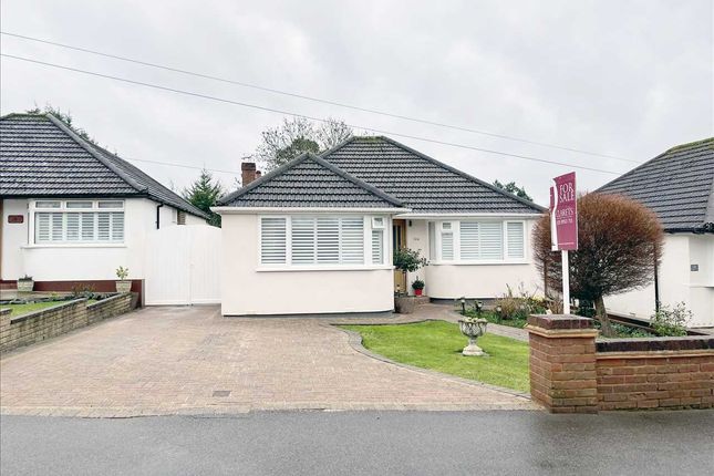 Thumbnail Bungalow for sale in Greenfield Avenue, Carpenders Park WD19.