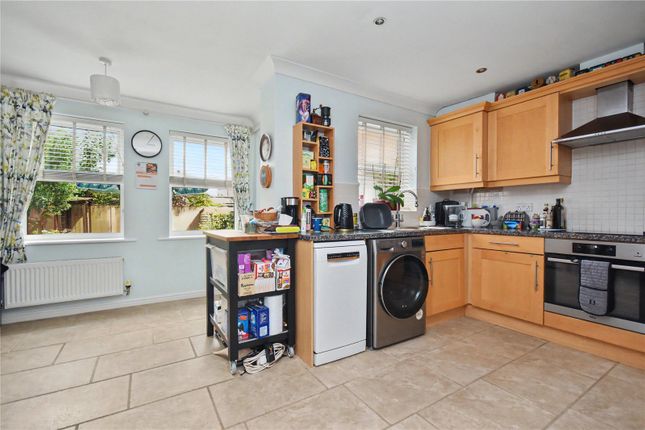 8, Pasture Grove, Leeds photo 3