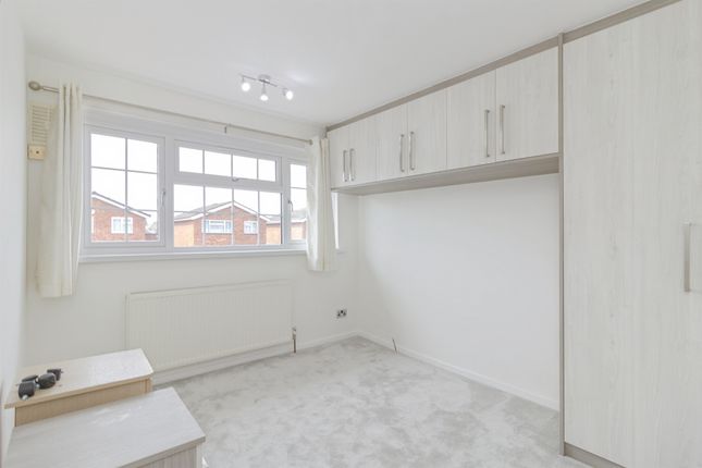 4, Braemar Drive, Leicester photo 4
