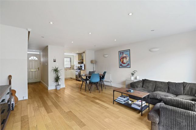 6, East Way, London photo 2