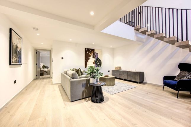 Flat for sale in Elgin Residences, Maida Hill, London
