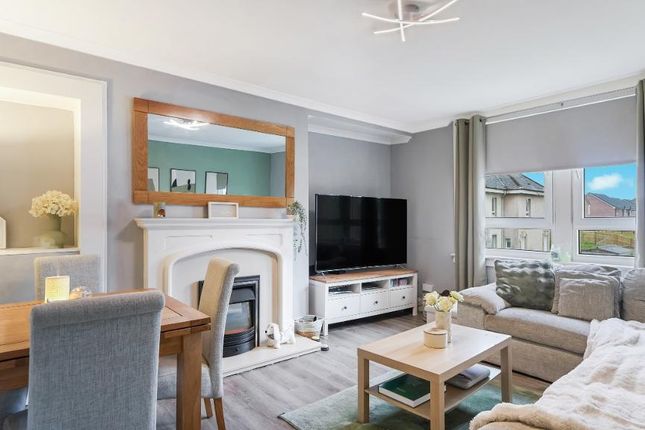11, Woodlands Avenue, Gartcosh photo 2