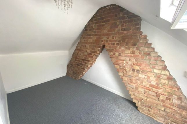 Flat 3, Watling Street, Radlett photo 5