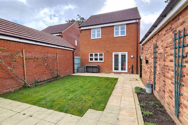 Detached house for sale in Greenacre Place, Newbury