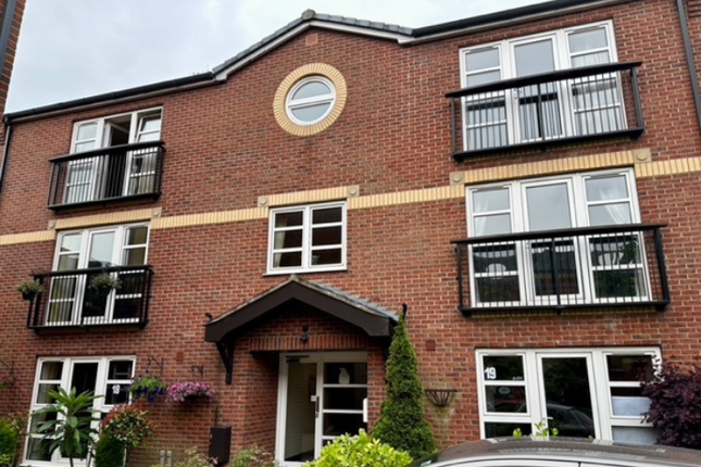 Thumbnail Flat for sale in Wellowgate Mews, Grimsby