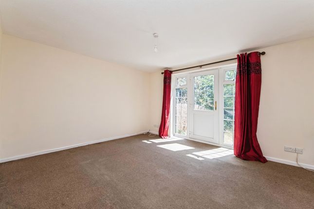 73, Farm Hill, Exeter photo 3