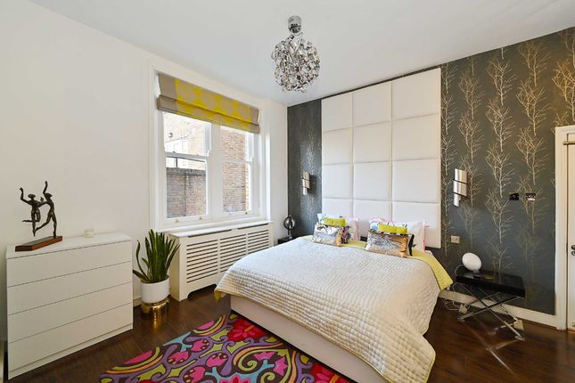 Flat to rent in St James Mansions, West End Lane, London
