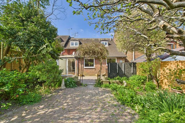 25 Southview Road, Worthing photo 4