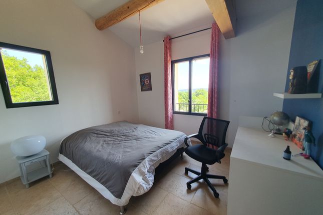 Villa for sale in Arpaillargues Et Aureilla, Gard Provencal (Uzes, Nimes), Occitanie