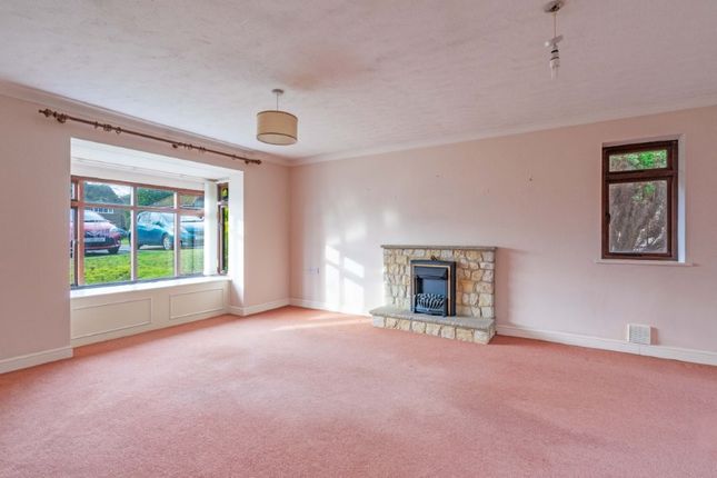 25 Cross Lane Gardens, Ticehurst photo 3