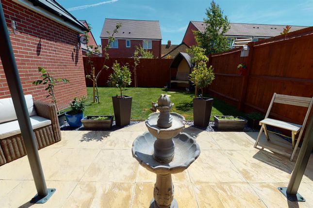 37, Rudloe Drive Kingsway, Gloucester photo 5