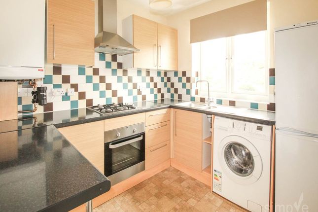Thumbnail Flat to rent in Kings Avenue, Greenford, Middlesex
