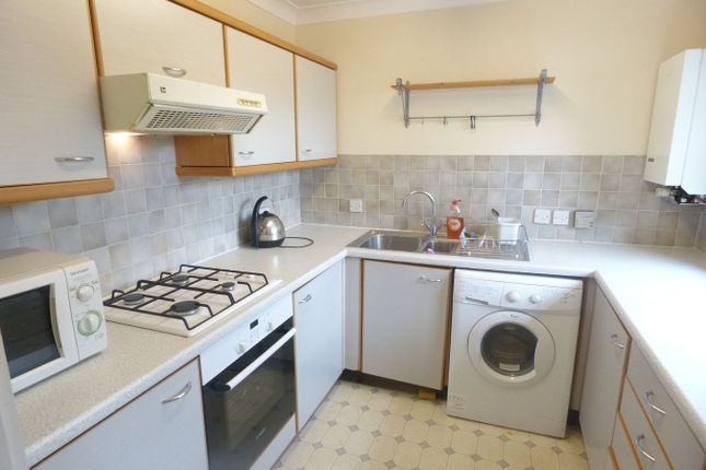 Ashley Park Road, WALTON-ON-THAMES photo 2