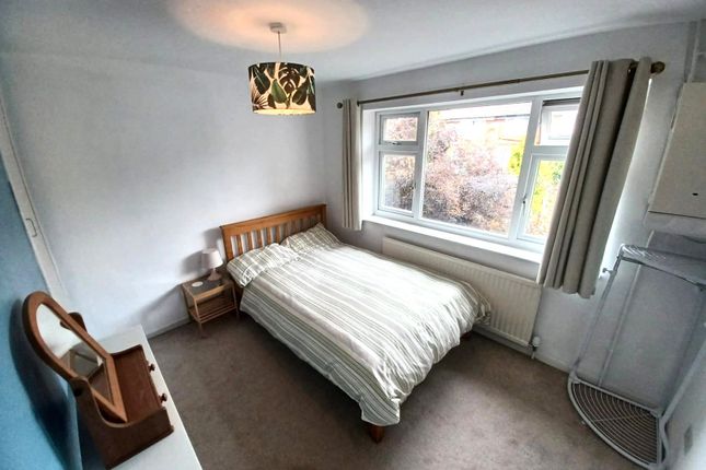 29, Allerton Grange Croft, West Yorkshire photo 5