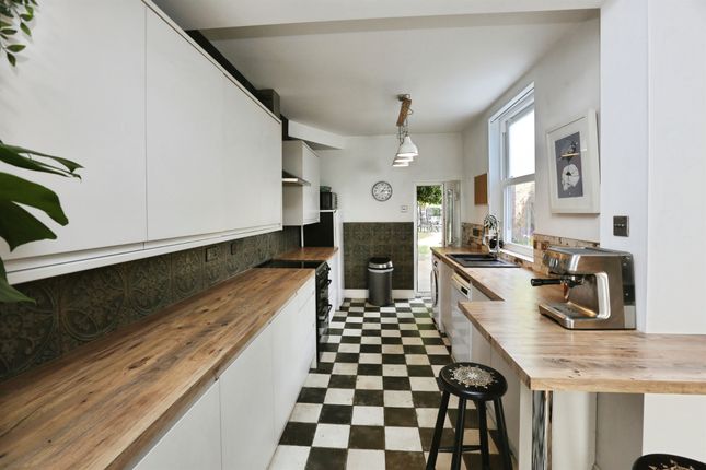 146, Elson Road, Gosport photo 4