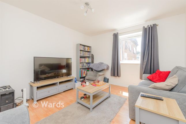 2-bed flat on Ethel Maud Court, Richmond Road, Gillingham, £160,000