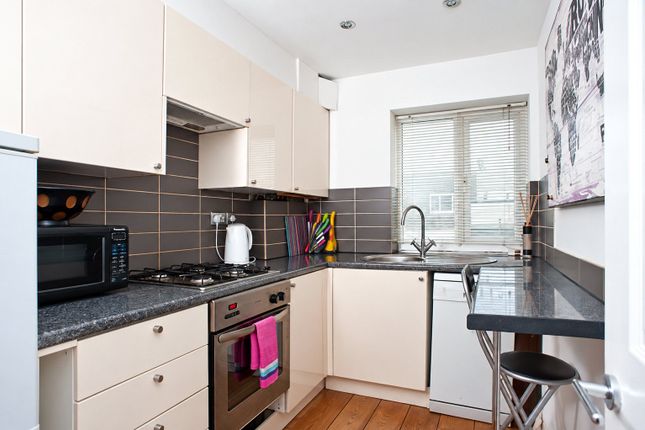 Flat 2, 1A,, St. Aubyns Road, Brighton photo 2