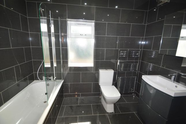 201 Cherrydown Avenue, London photo 3