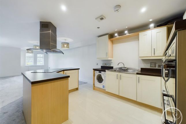 15, Wood Moor Court, Leeds photo 2