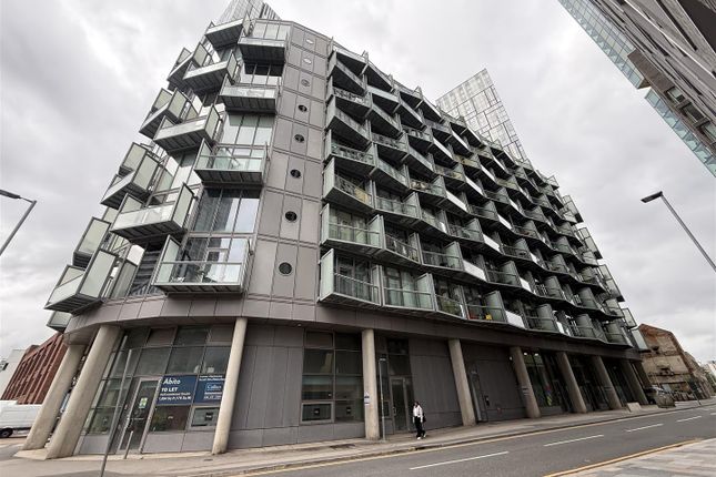 Studio flat on Apt 615, 85 Abito, Salford, £105,000