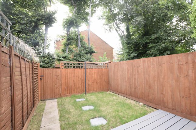 34, Riley Close, Oxfordshire photo 4
