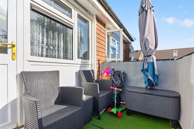 Hitchin Close, Romford photo 4