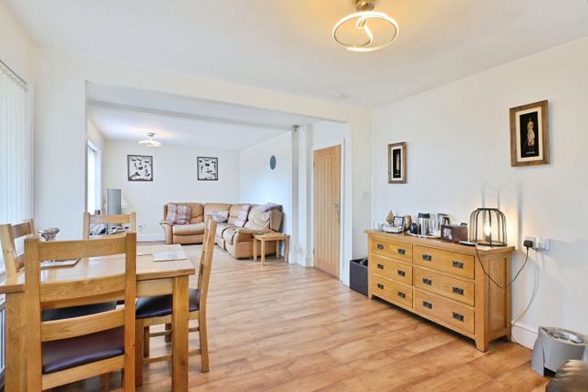 53, Fen Road, Spalding photo 4