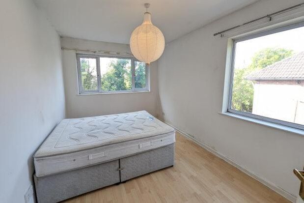 Flat to rent in Banks Road, Nottingham