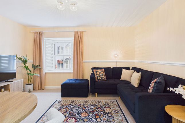 Flat 1, The Coach House Greenhill Avenue, Tenby photo 4