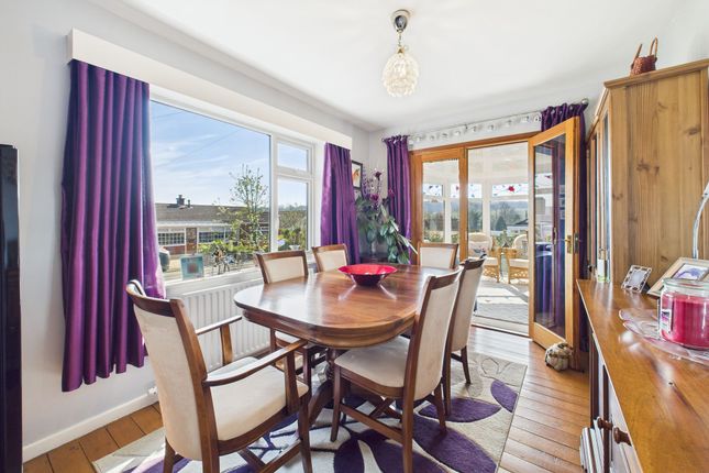22 Ploughman Avenue, Nottingham photo 4