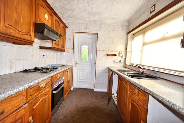 14, Fernhurst Close, Stone photo 5