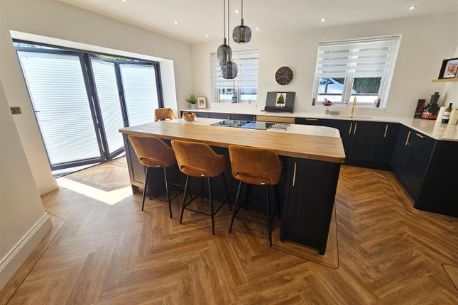 Kitchen.Jpg