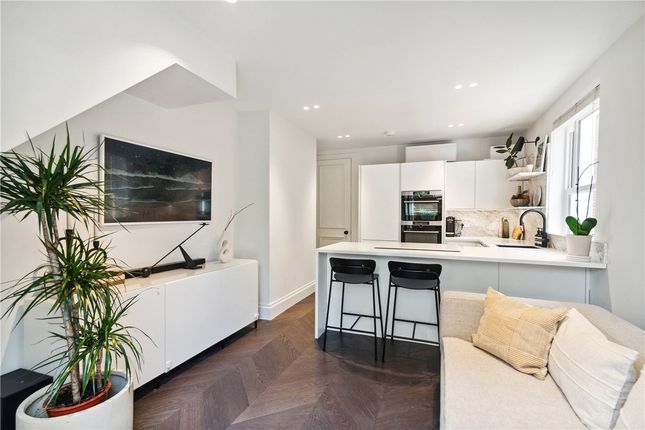 Thumbnail Flat for sale in Niton Street, London