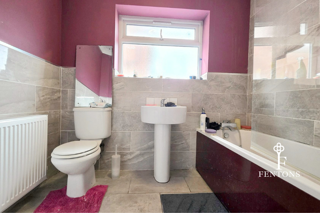 105, Hall Lane, Walton-on-the-Naze photo 4