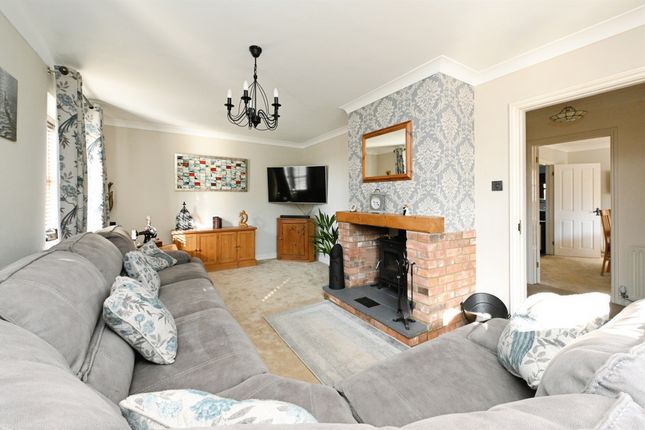 Manor Road, Dersingham, King's Lynn PE31, 3 bedroom detached house for ...