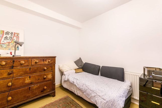 Flat for sale in Inverness Terrace, Queensway, London