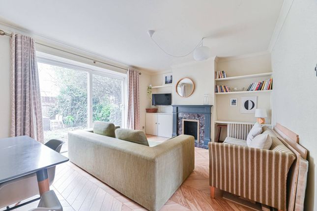 Thumbnail Maisonette to rent in Bethwin Road, Camberwell, London