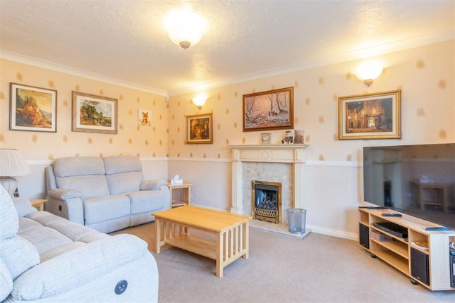 25, Whittle Park, Chorley photo 2
